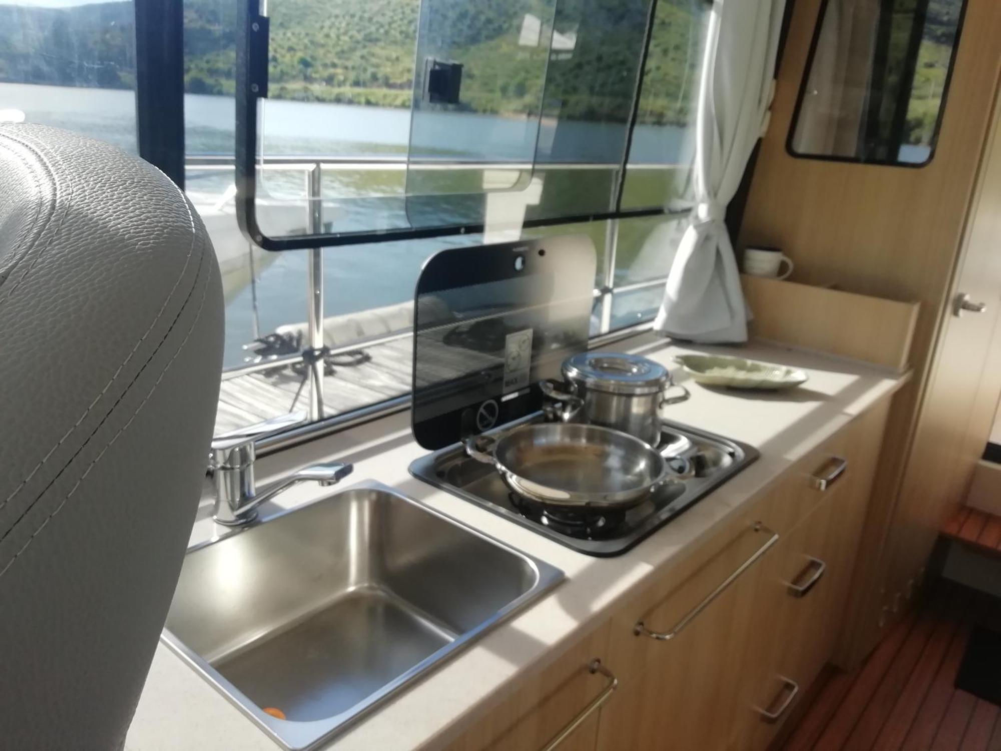 Koolhouse Boat Hotel Vila Nova de Foz Coa Buitenkant foto