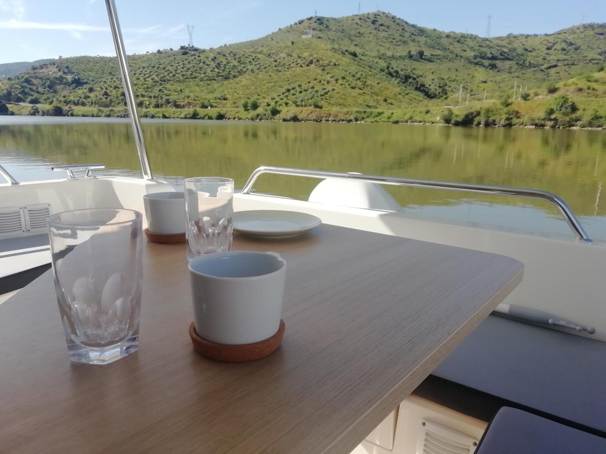 Koolhouse Boat Hotel Vila Nova de Foz Coa Buitenkant foto
