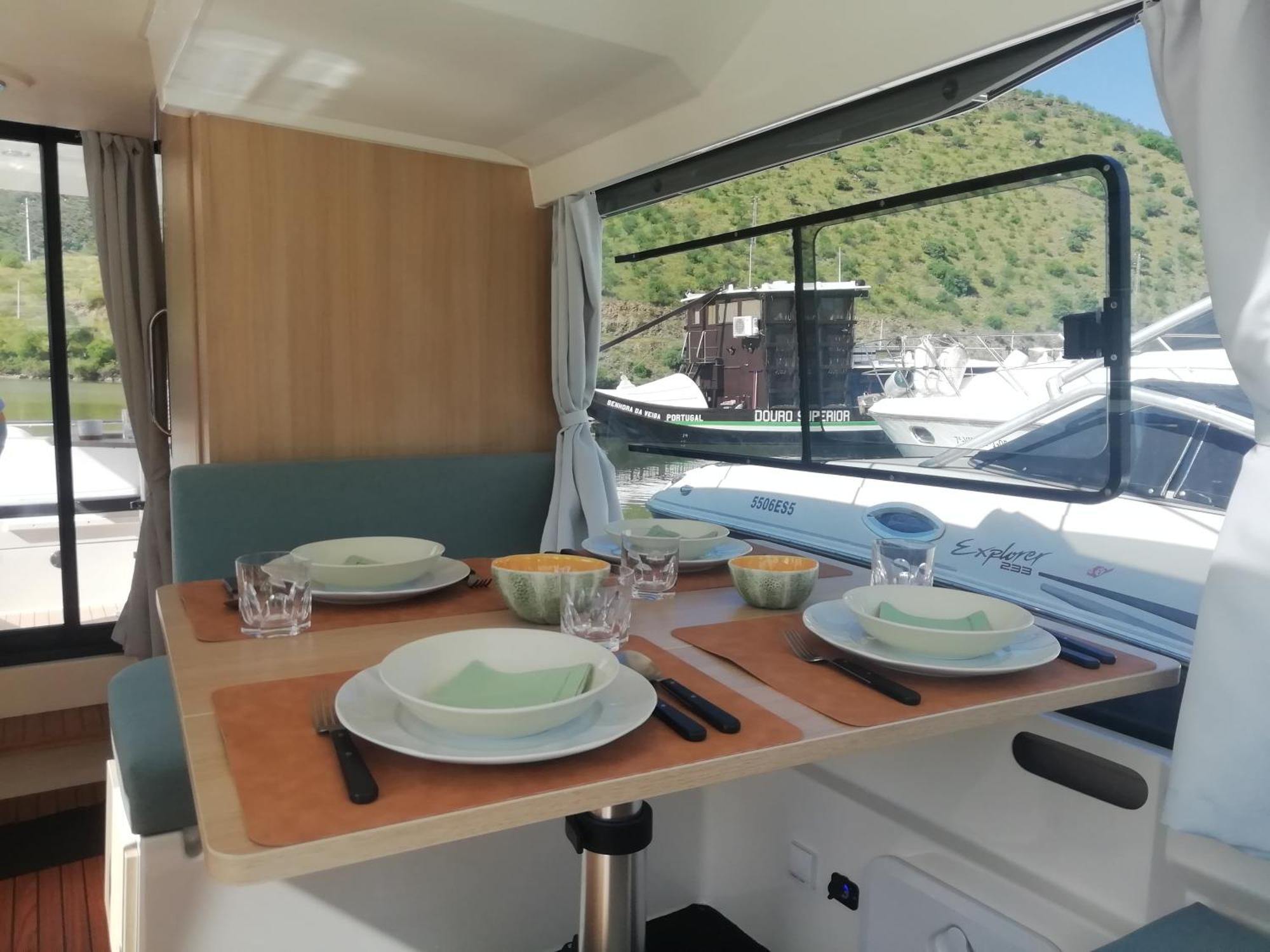 Koolhouse Boat Hotel Vila Nova de Foz Coa Buitenkant foto