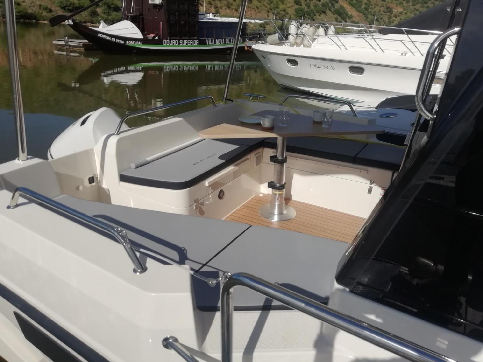 Koolhouse Boat Hotel Vila Nova de Foz Coa Buitenkant foto